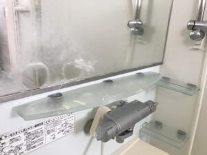 鏡の水垢が気になる方